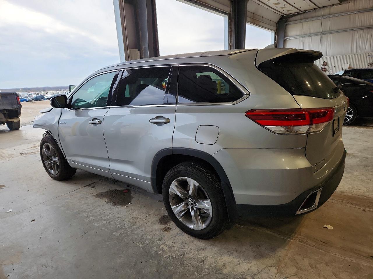 Toyota Highlander Limited Platinum