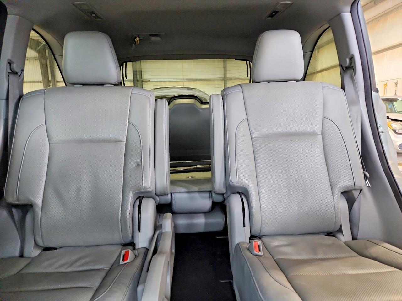 Toyota Highlander Limited Platinum