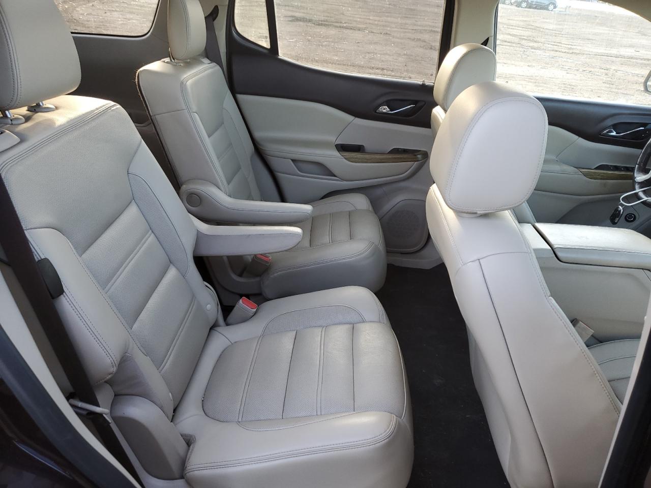 GMC Acadia Denali