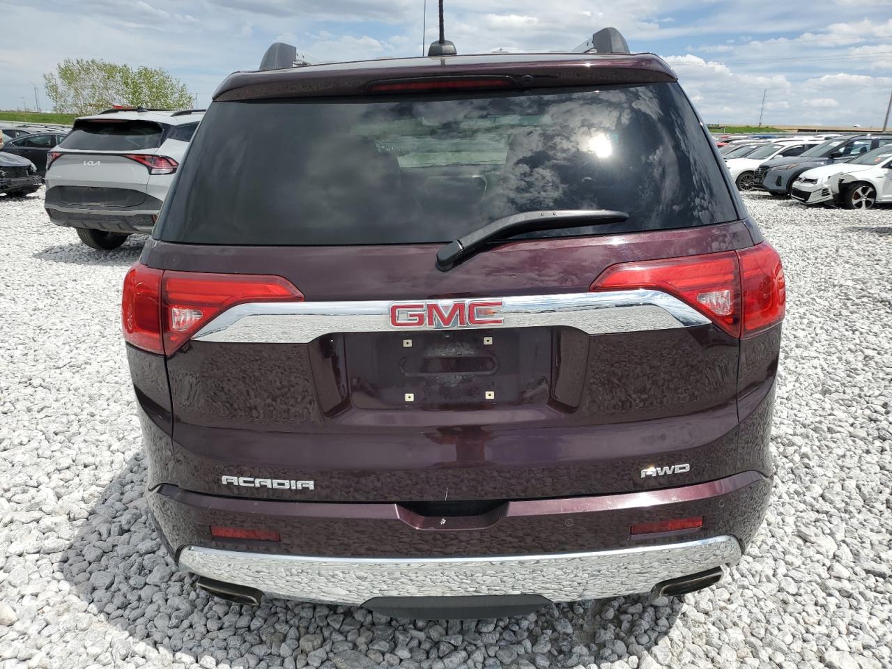 GMC Acadia Denali