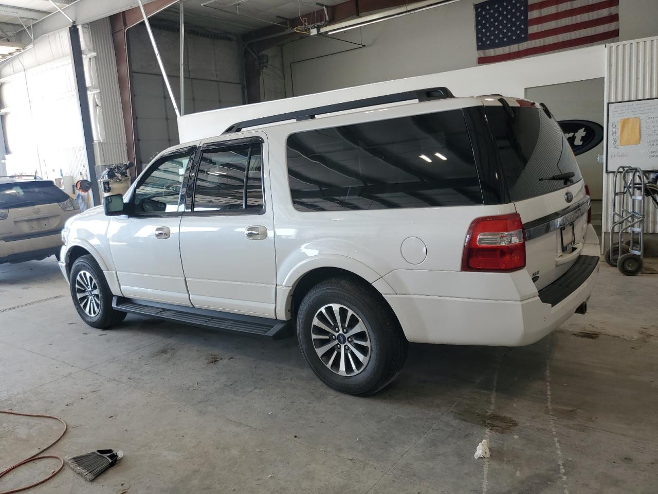 Ford Expedition El Xlt
