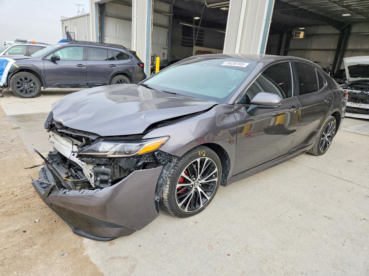 Salvage Toyota Camry Image