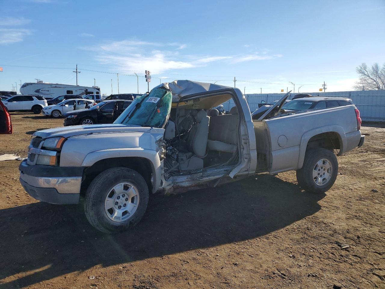 Salvage Chevrolet Silverado Image
