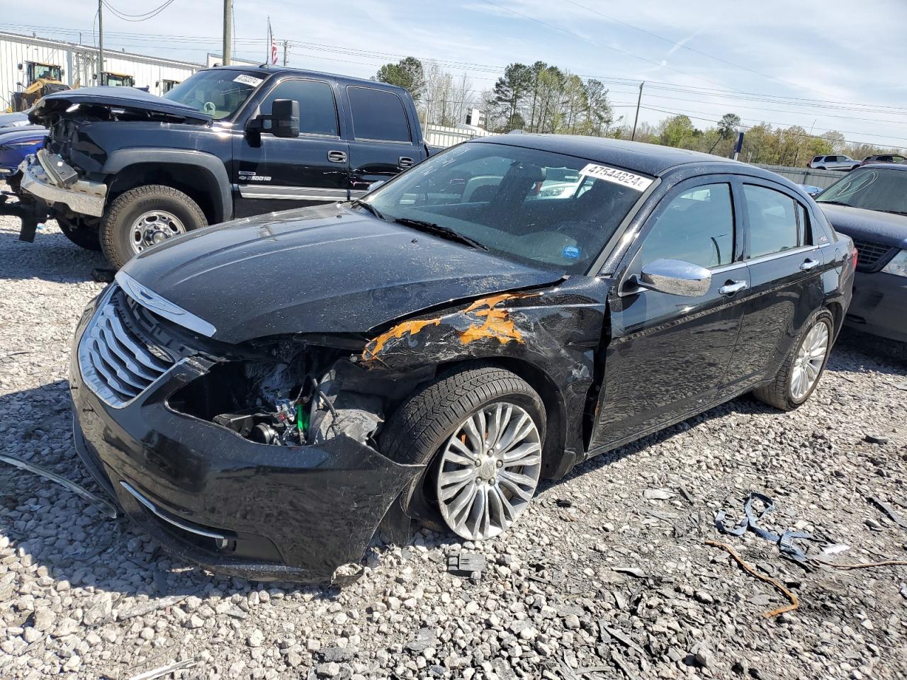 Salvage Chrysler 200 Image