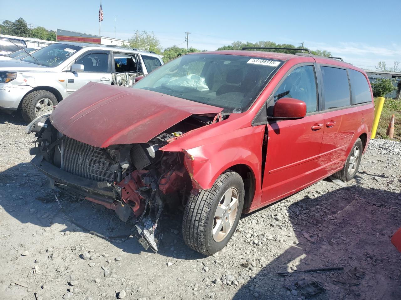 Salvage Dodge Caravan Image
