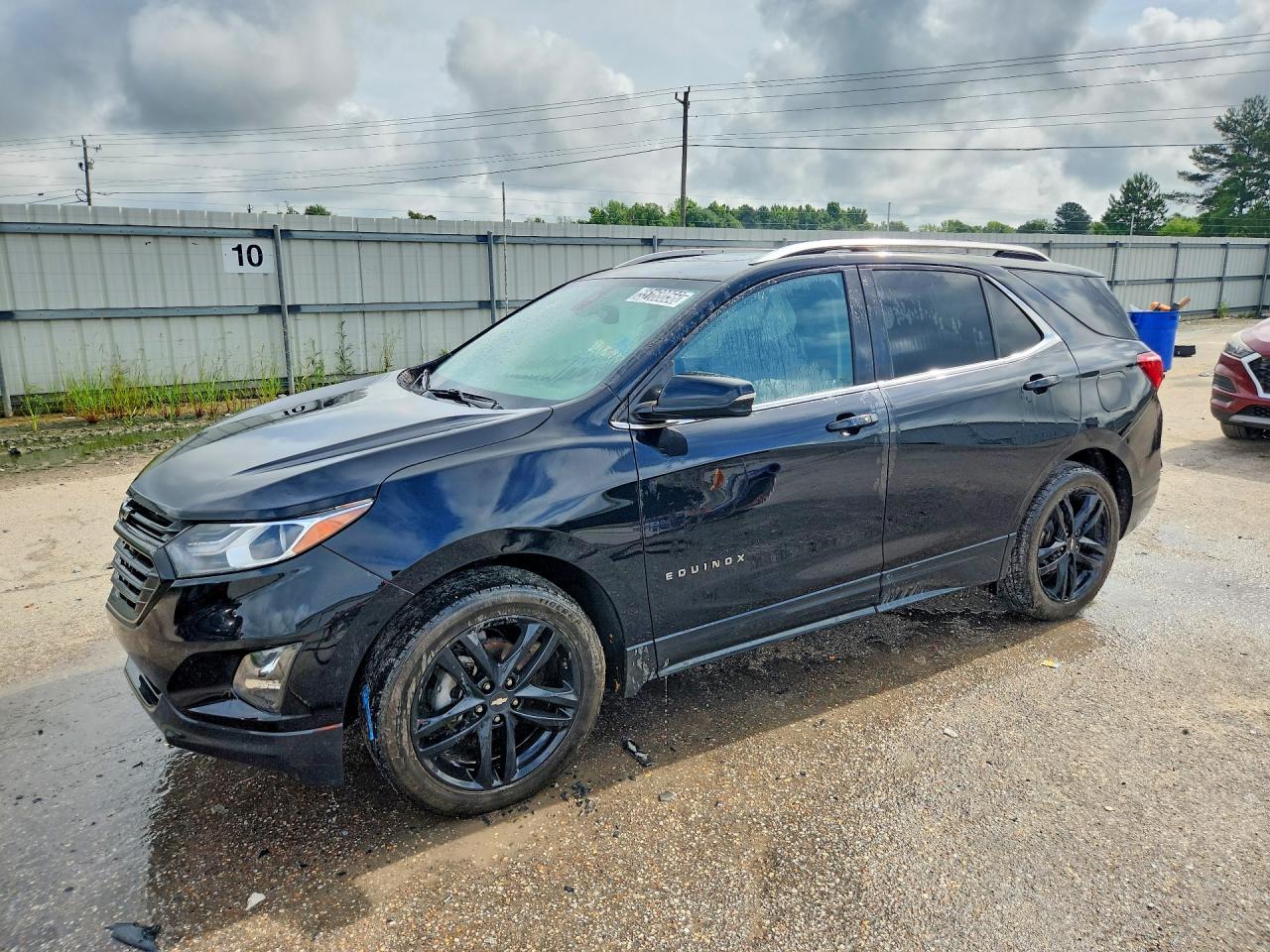 Salvage Chevrolet Equinox Image