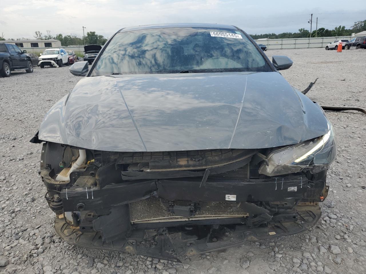 Hyundai ELANTRA Sel
