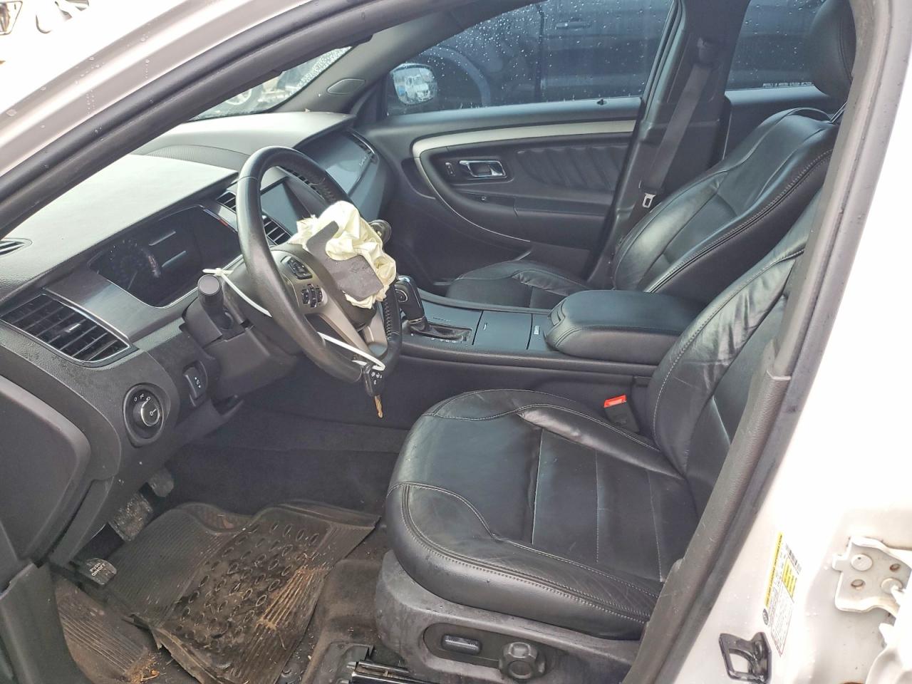 Ford Taurus Sel