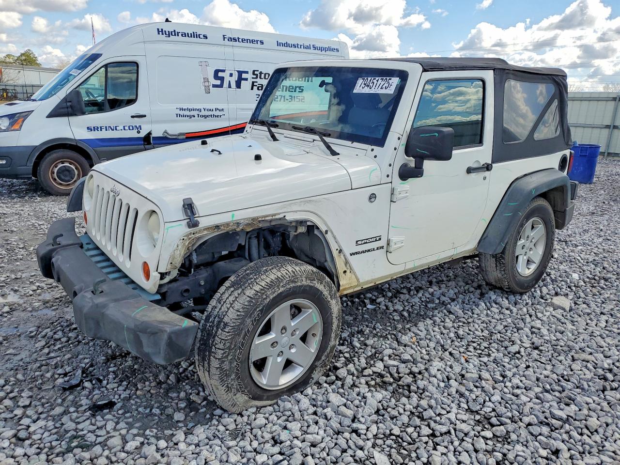 Salvage Jeep Wrangler Image