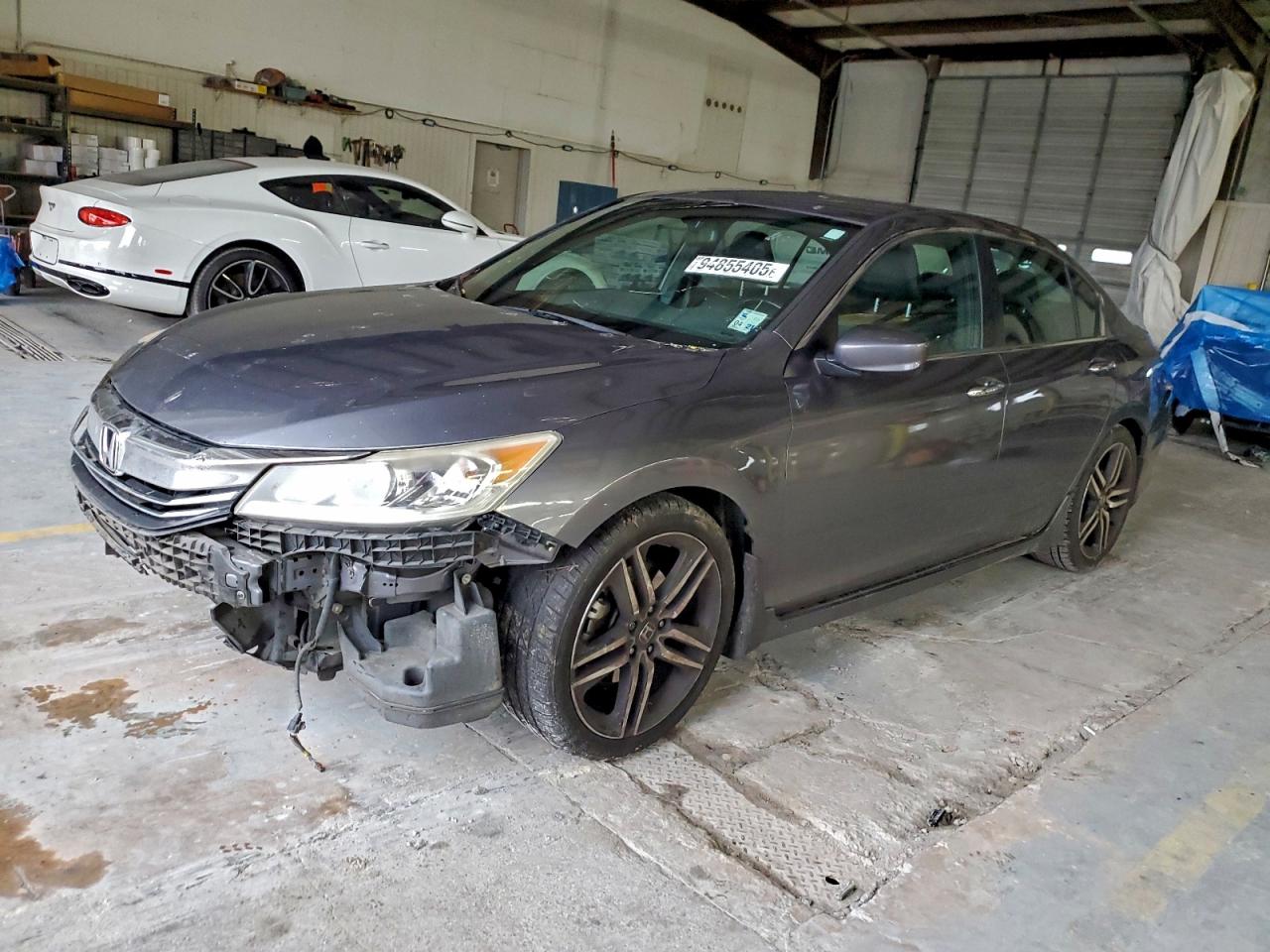Salvage Honda Accord Image