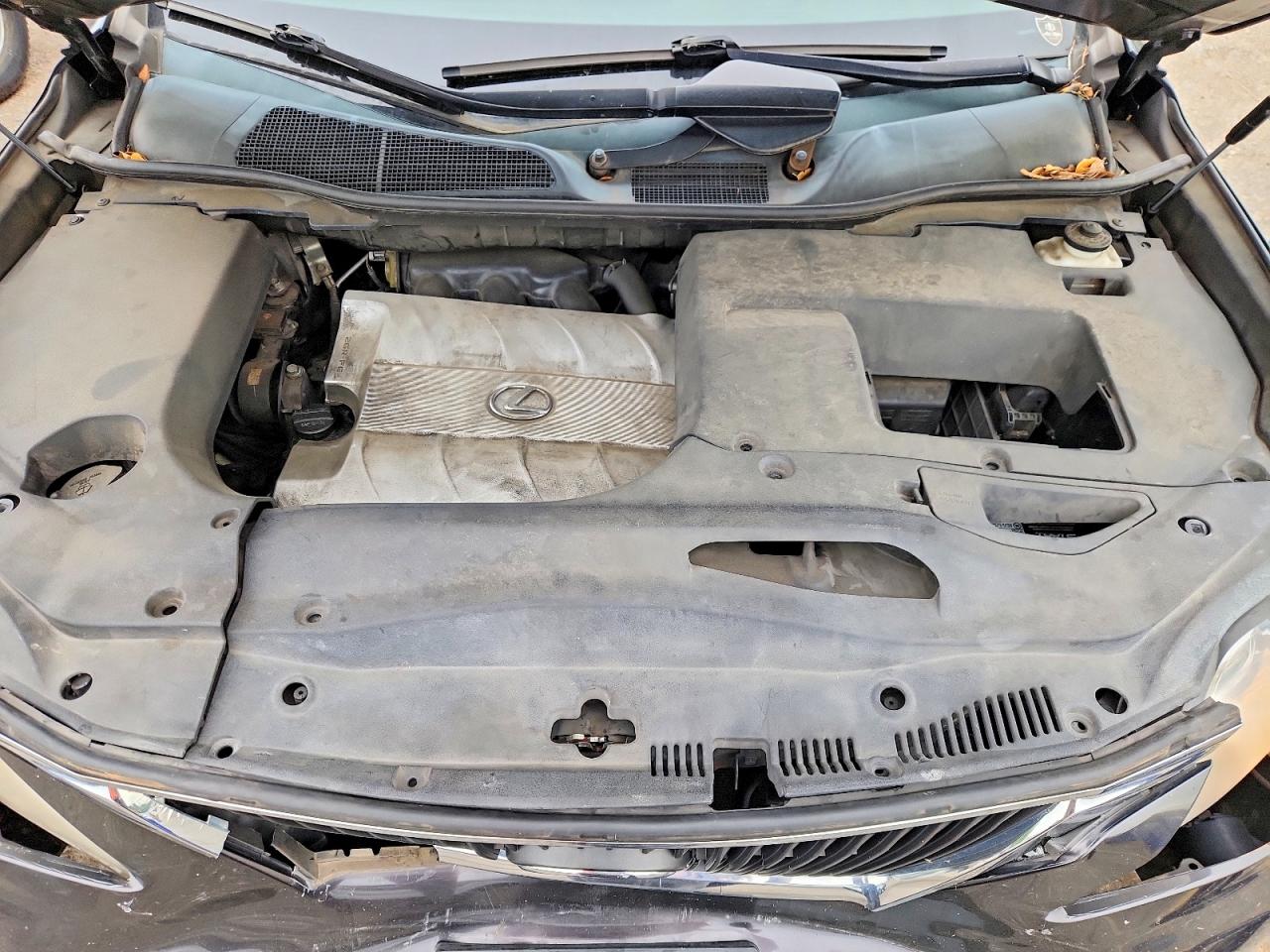 Lexus RX Base