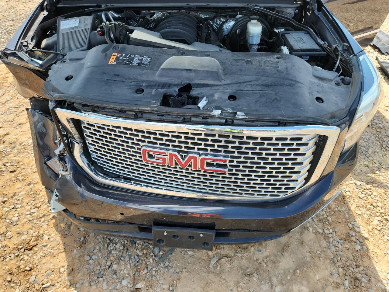 GMC Yukon Denali