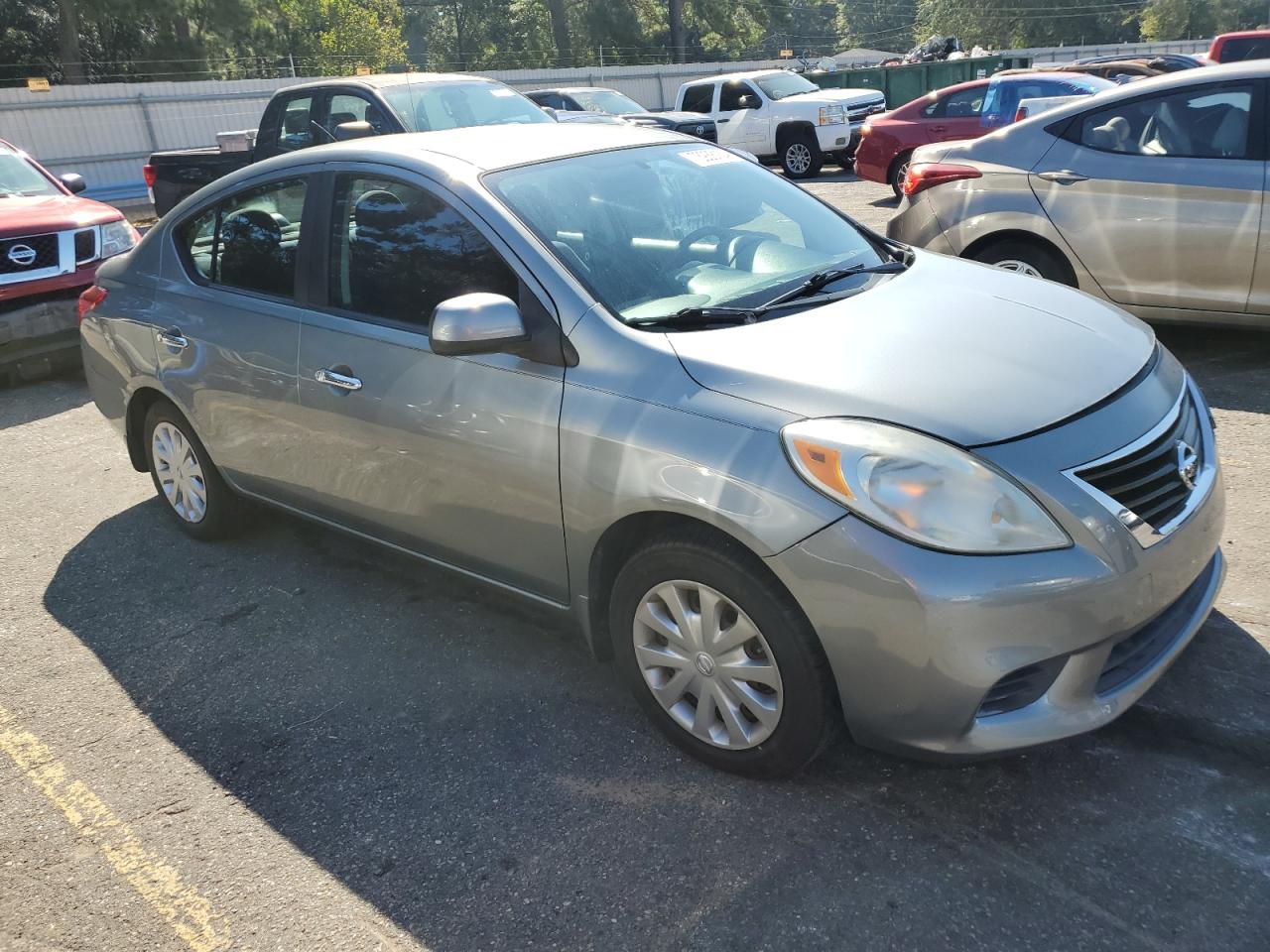 Nissan Versa S