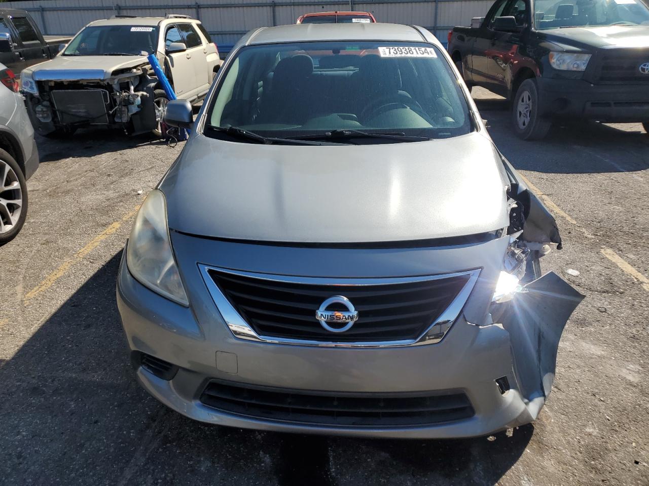 Nissan Versa S