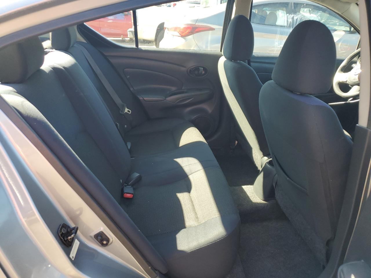 Nissan Versa S