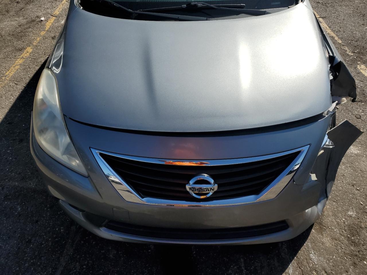Nissan Versa S