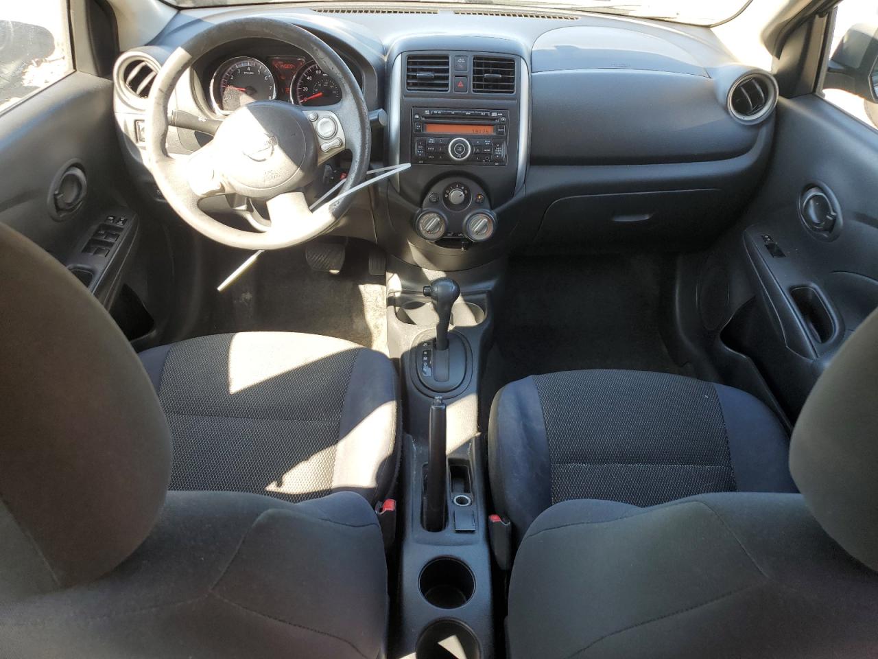 Nissan Versa S