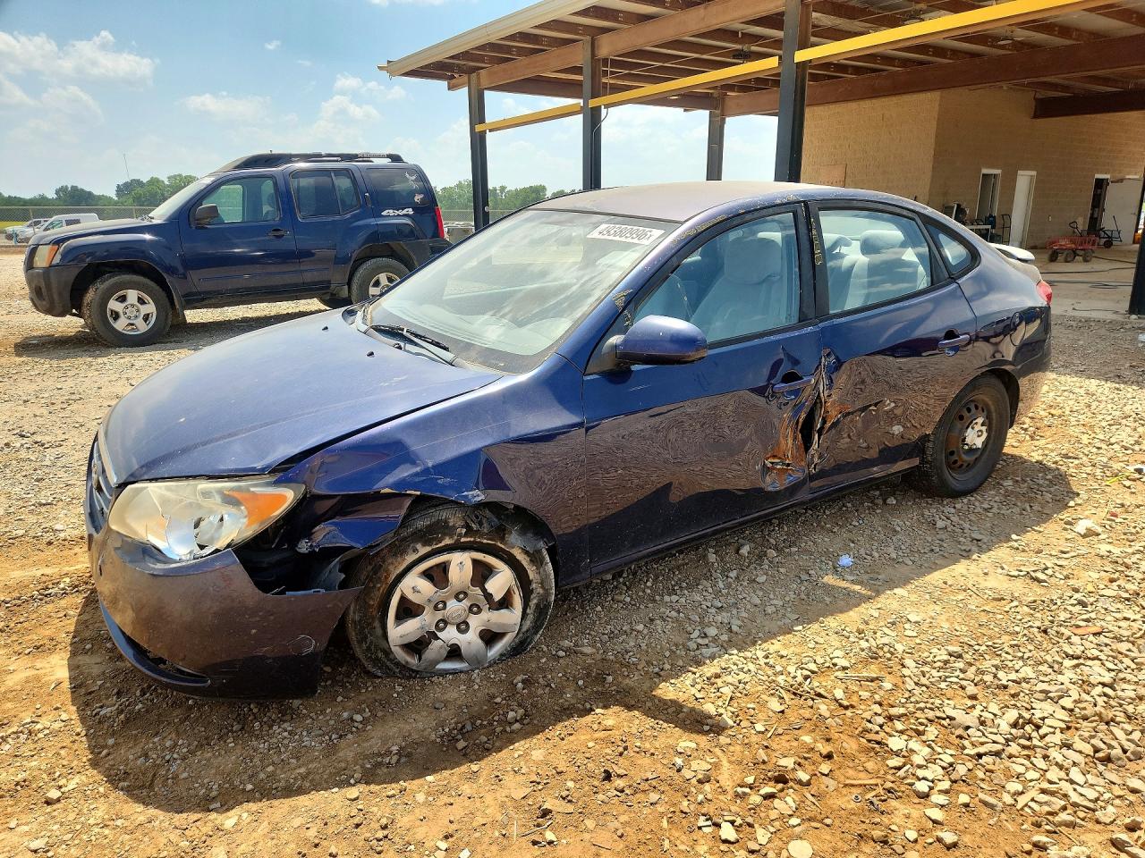 Salvage Hyundai ELANTRA Image