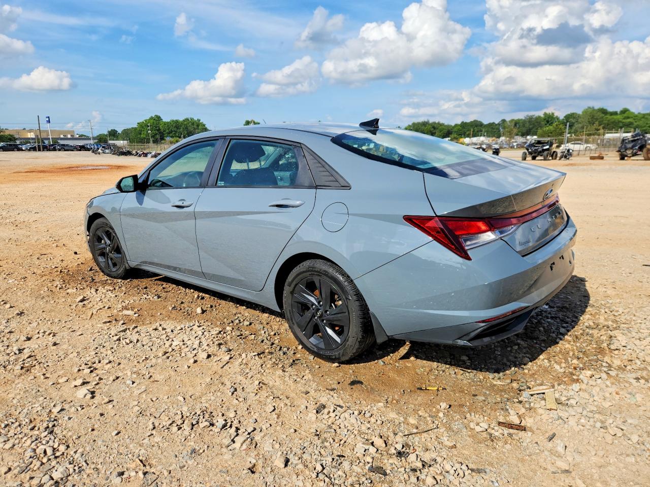 Hyundai ELANTRA Sel