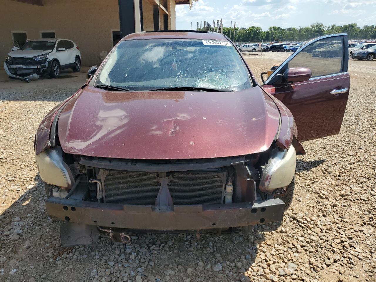 Nissan Maxima S