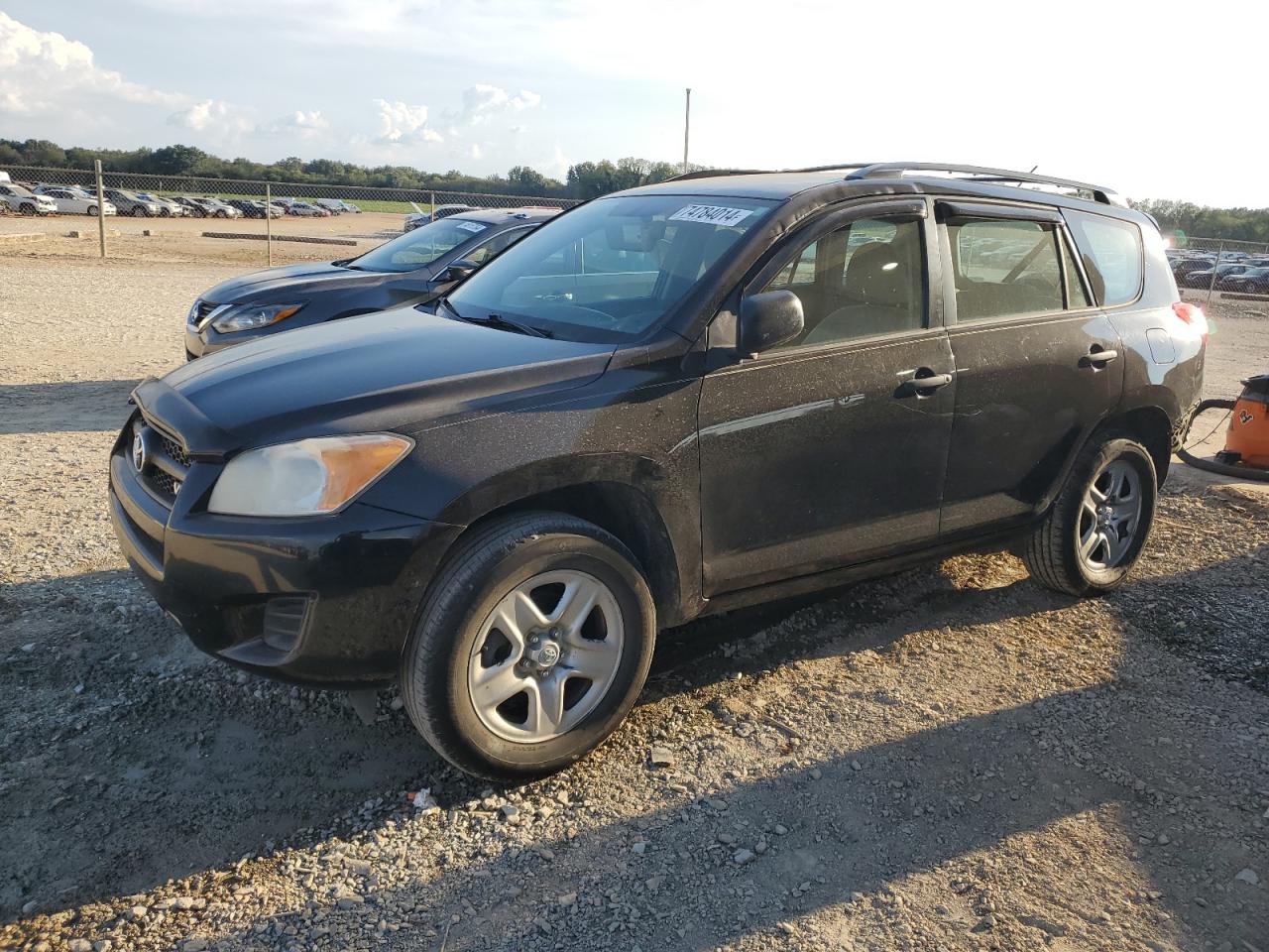 Salvage Toyota RAV4 Image
