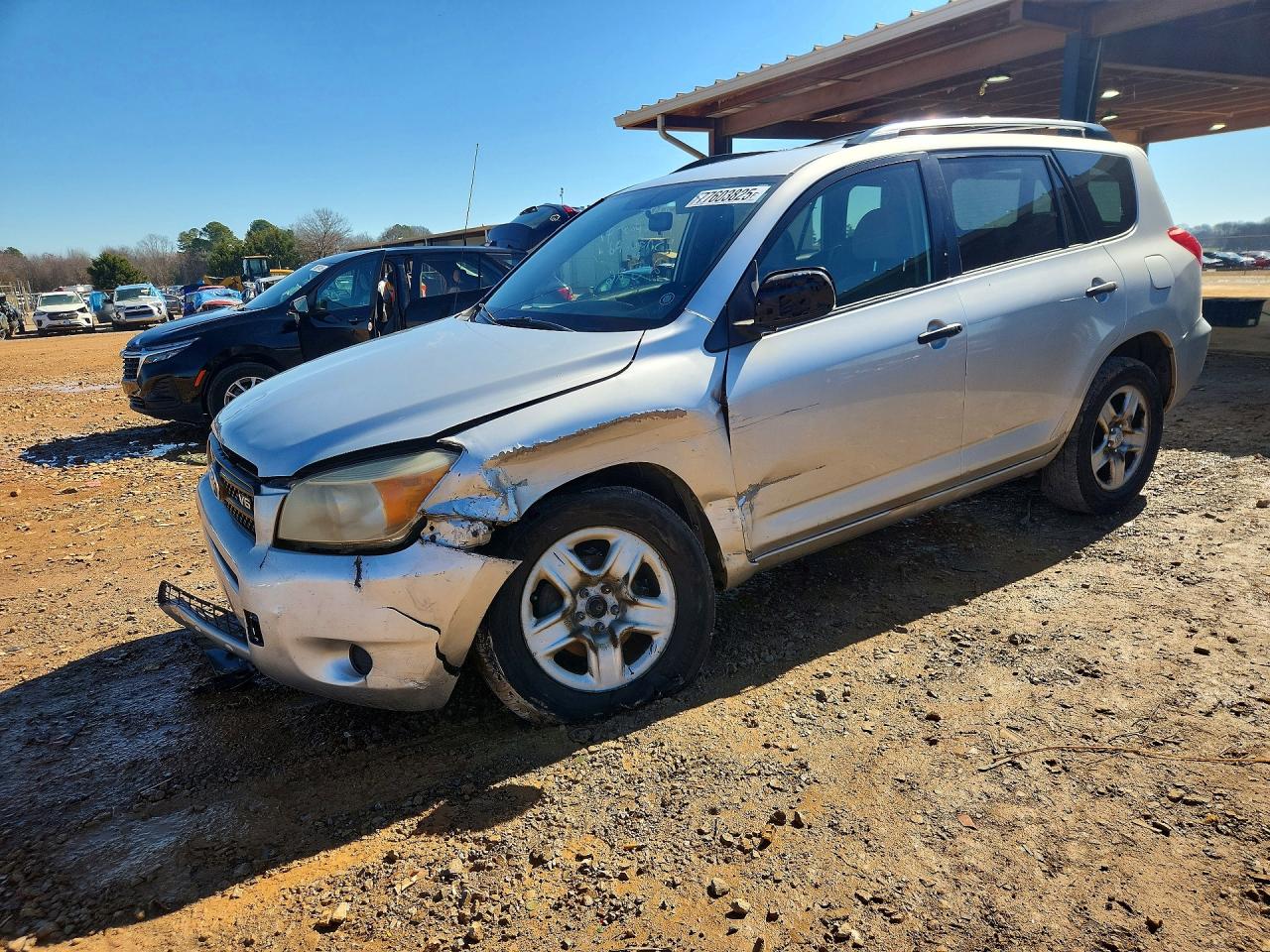Salvage Toyota RAV4 Image