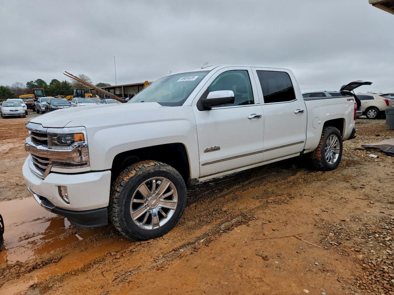 Salvage Chevrolet Silverado Image