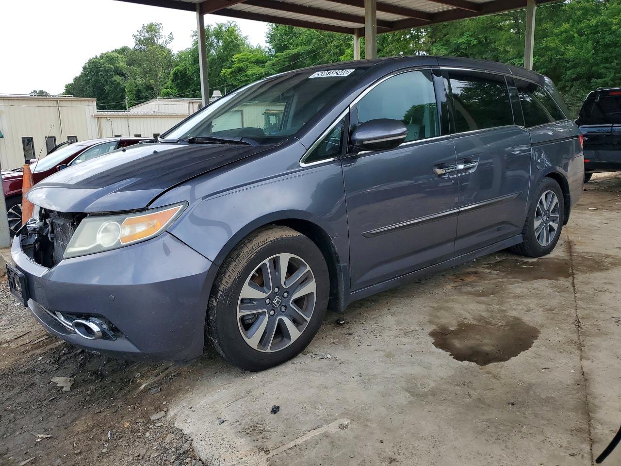 Salvage Honda Odyssey Image