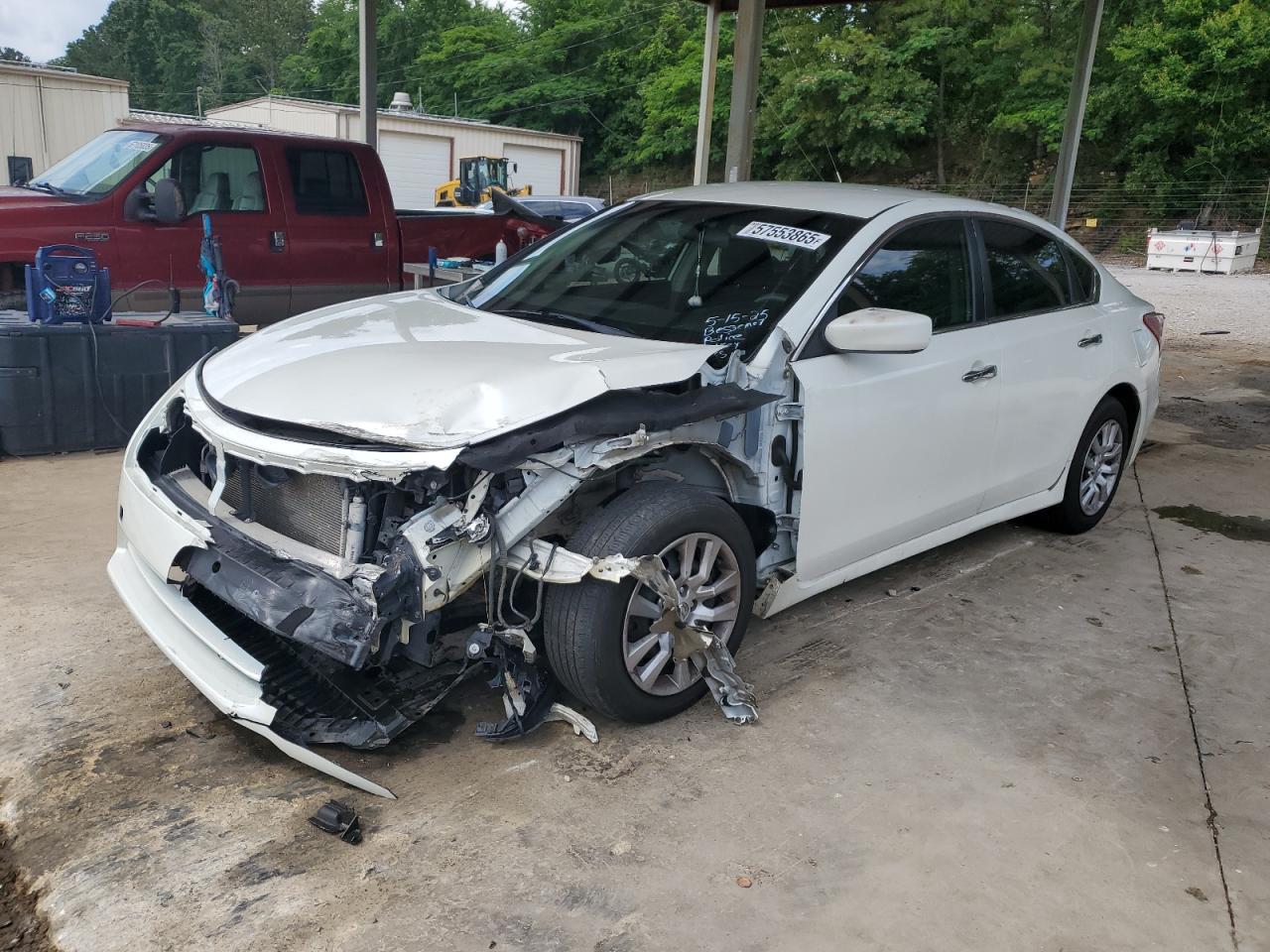 Salvage Nissan Altima Image