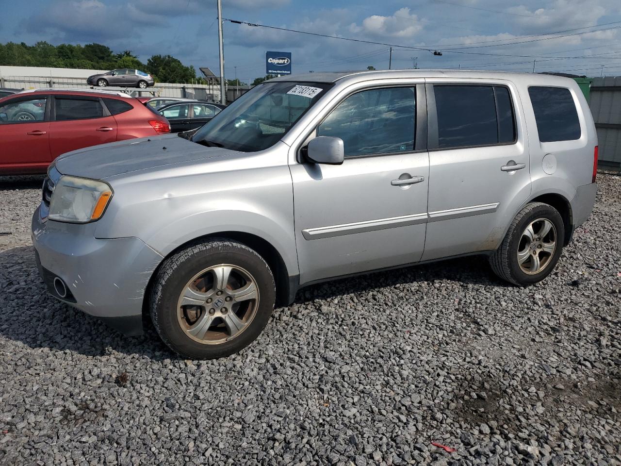 Salvage Honda Pilot Image