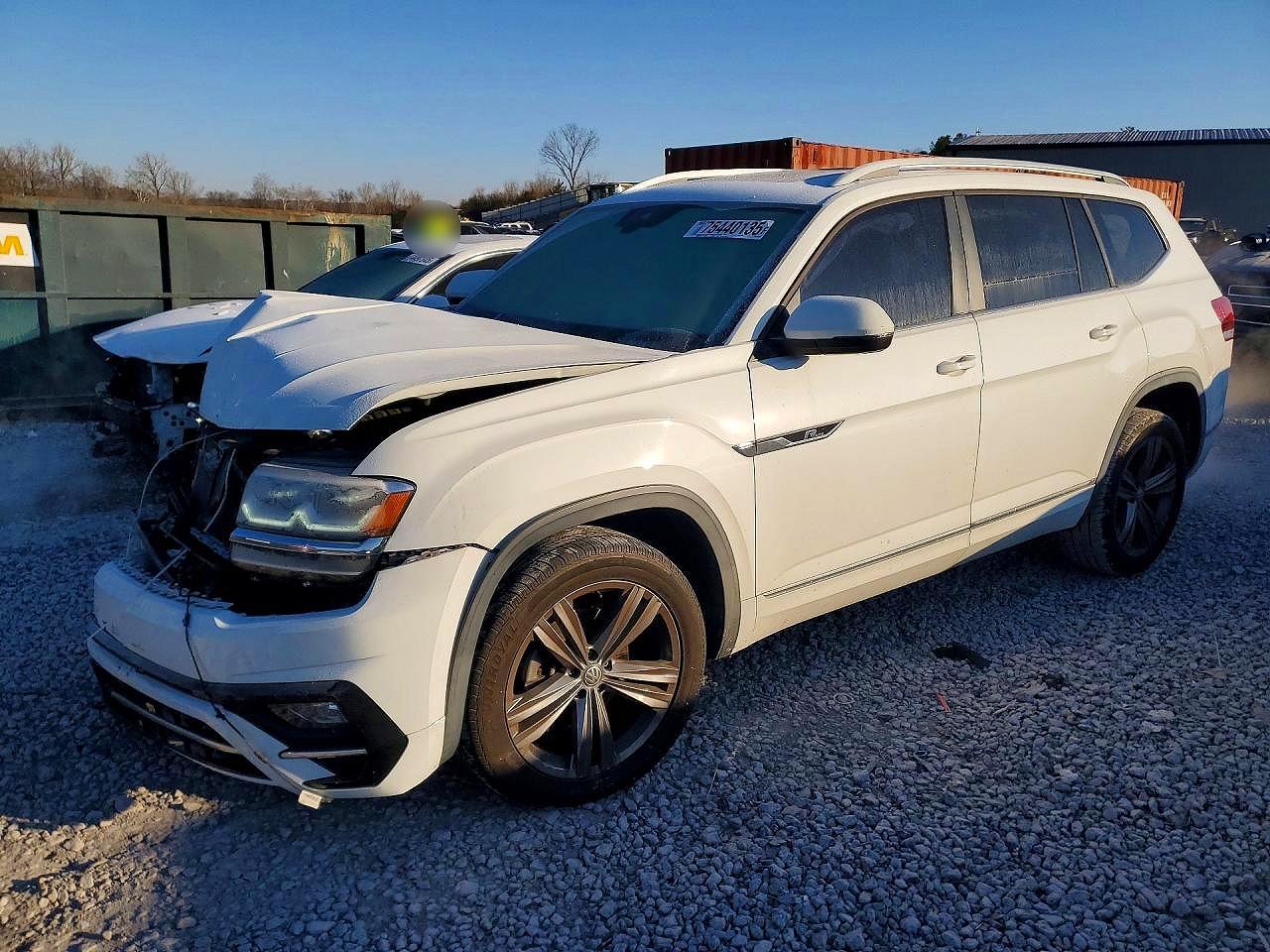 Salvage Volkswagen Atlas Image