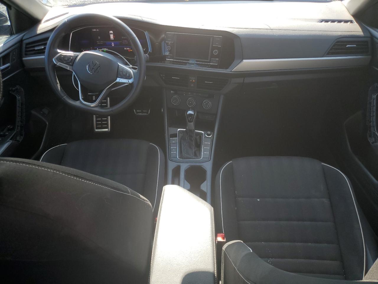 Volkswagen Jetta Sport