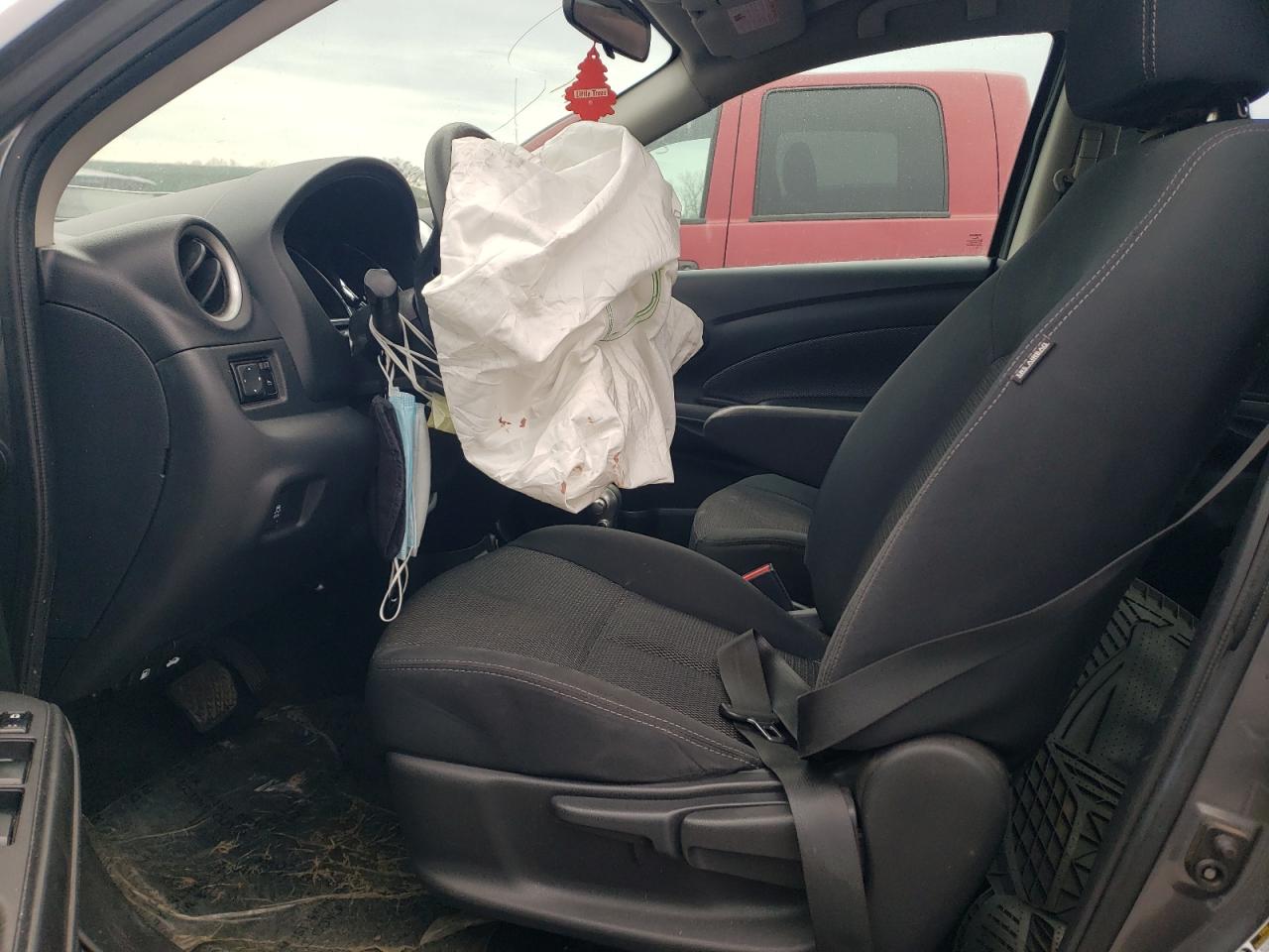 Nissan Versa S