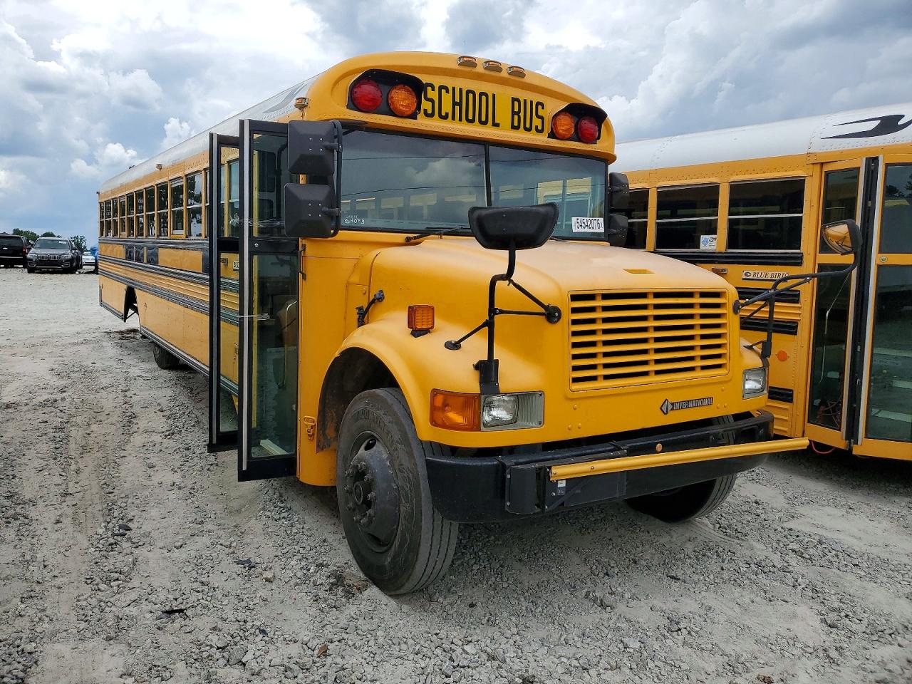 Salvage International 3000 Image