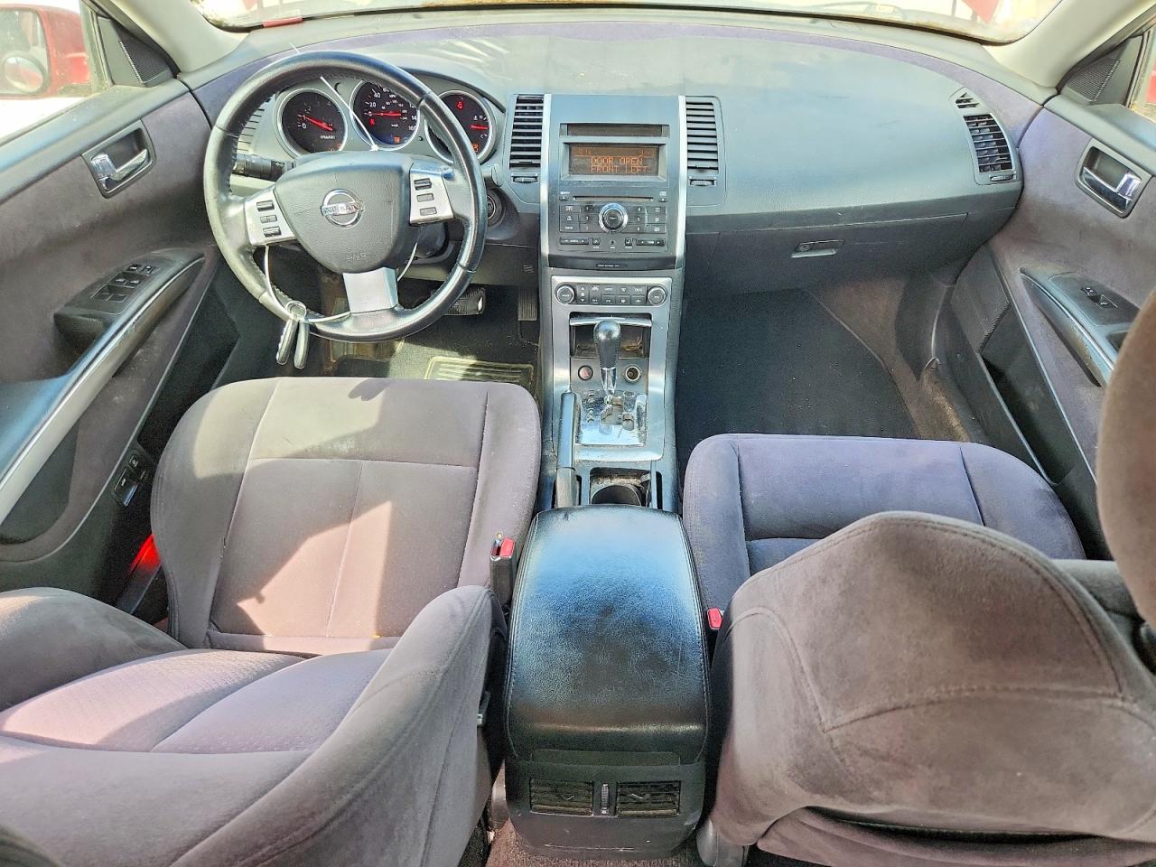 Nissan Maxima
