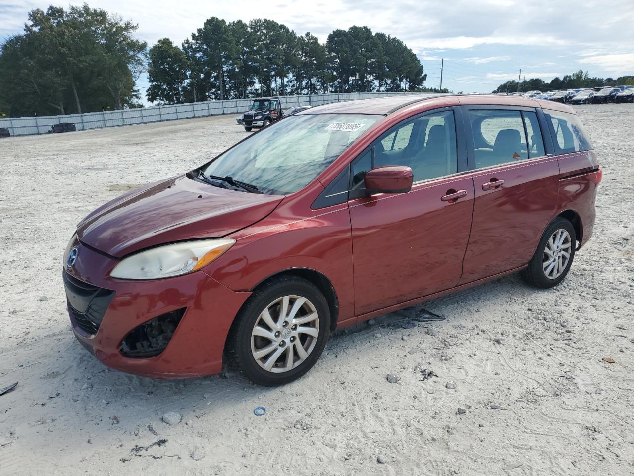 Salvage Mazda 5 Image