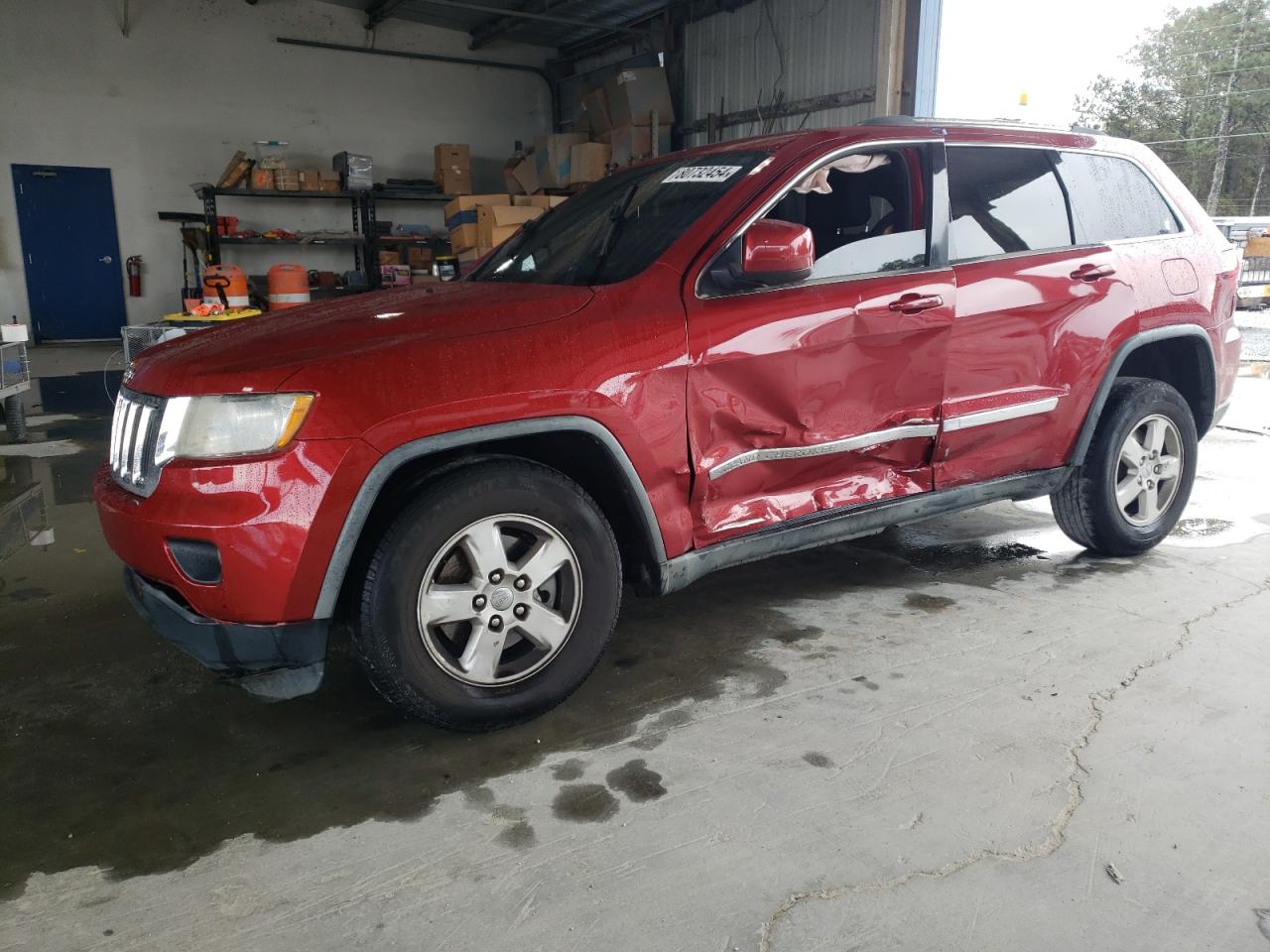 Salvage Jeep Grand Cherokee Image
