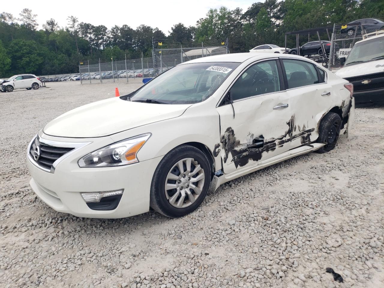 Salvage Nissan Altima Image