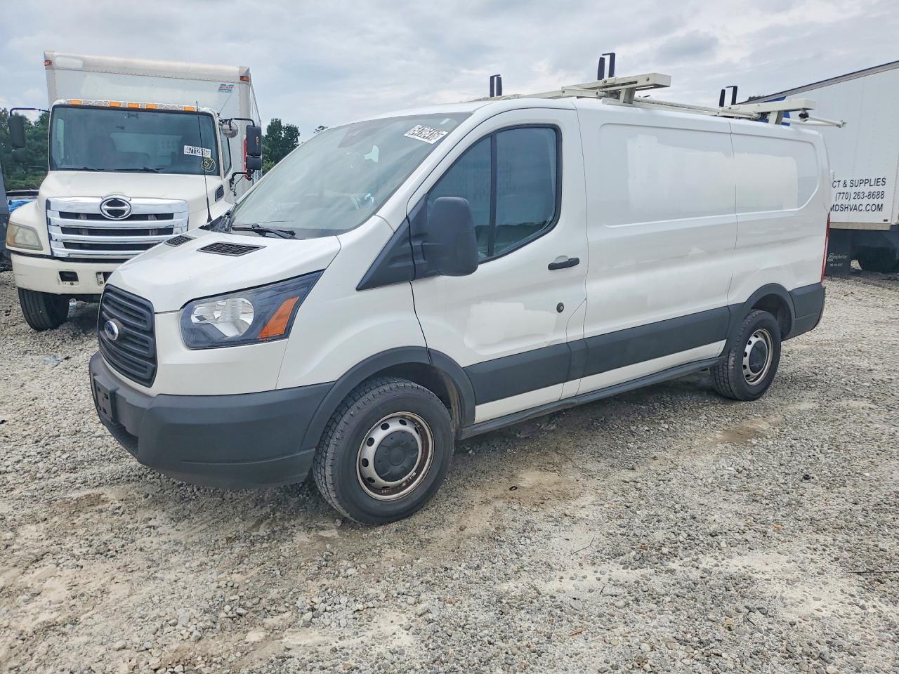Salvage Ford Transit Image