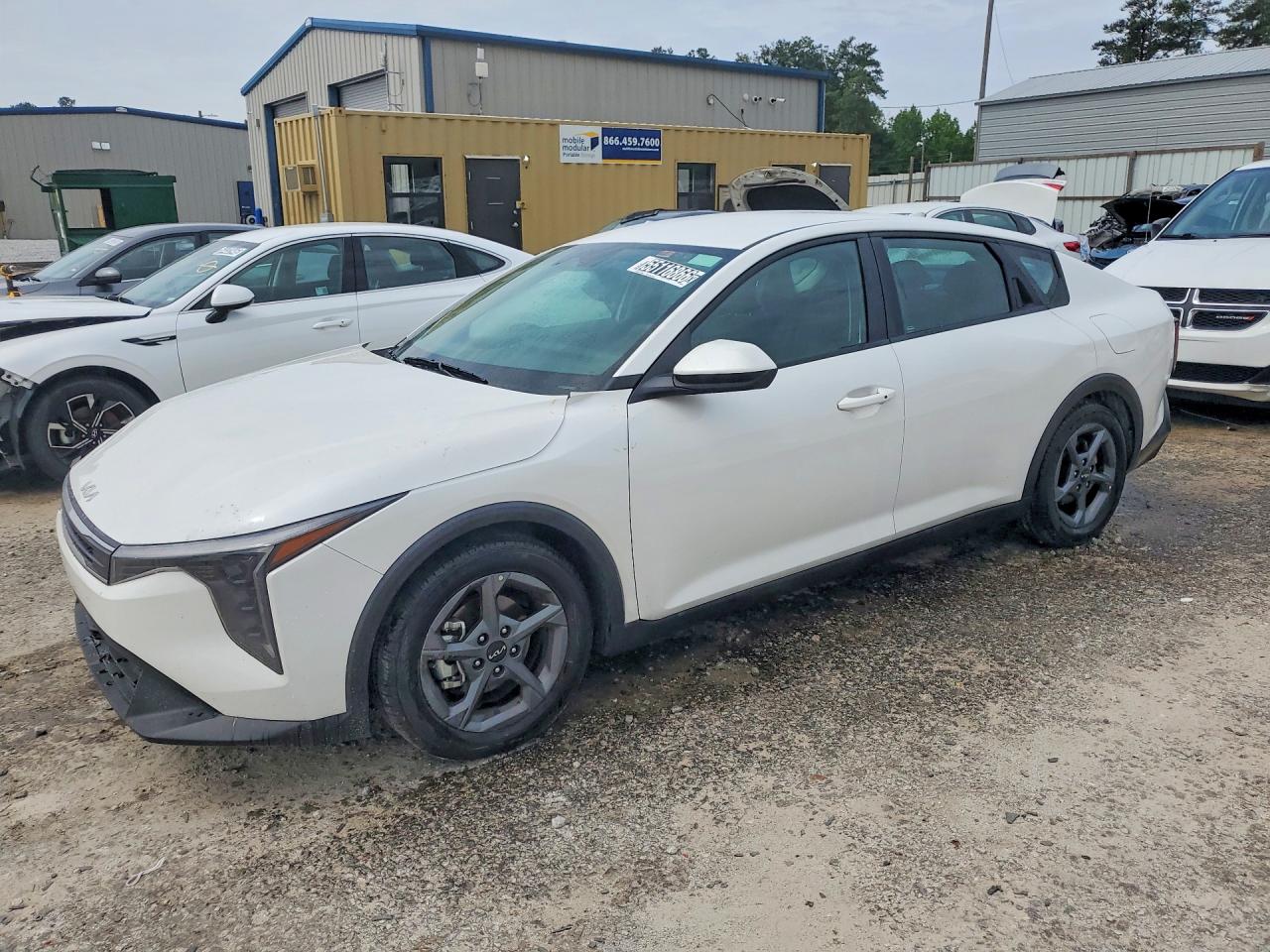 Salvage Kia K4 Image
