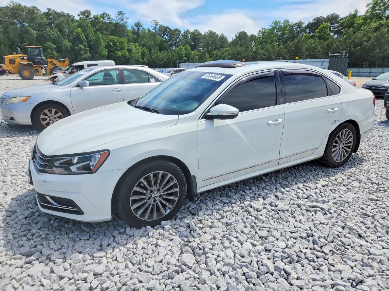 Salvage Volkswagen Passat Image