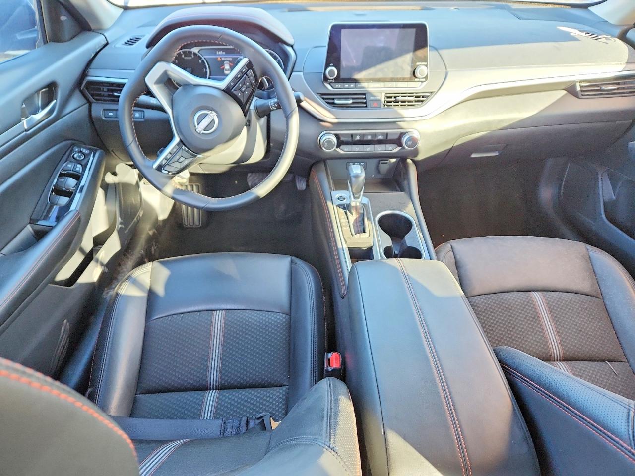 Nissan Altima Sr