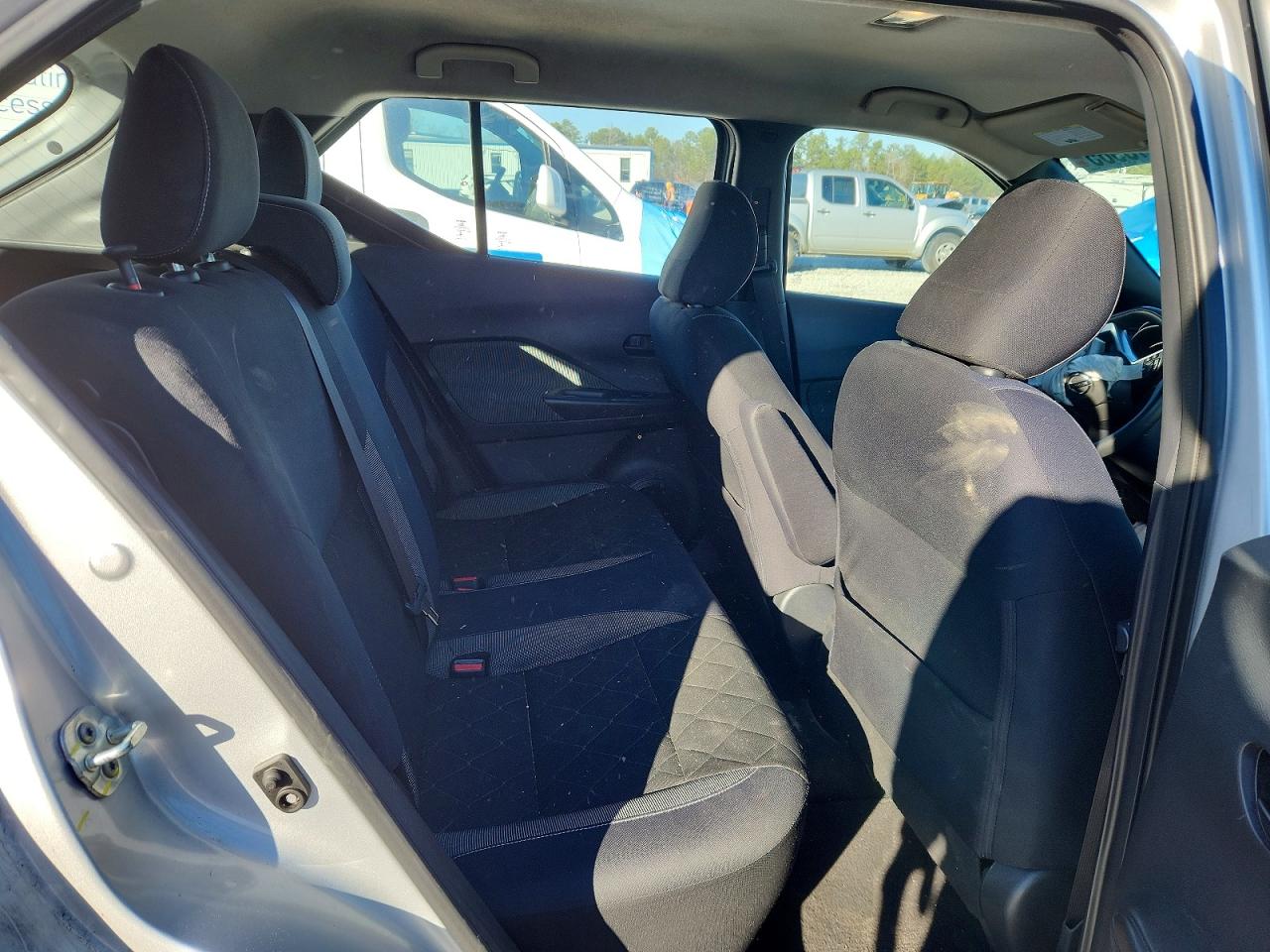 Nissan Kicks S