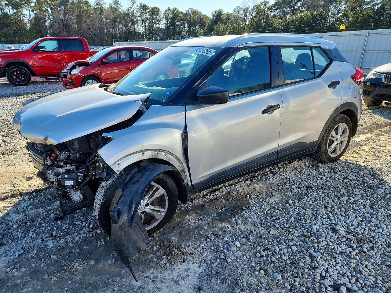 Salvage Nissan Kicks Image