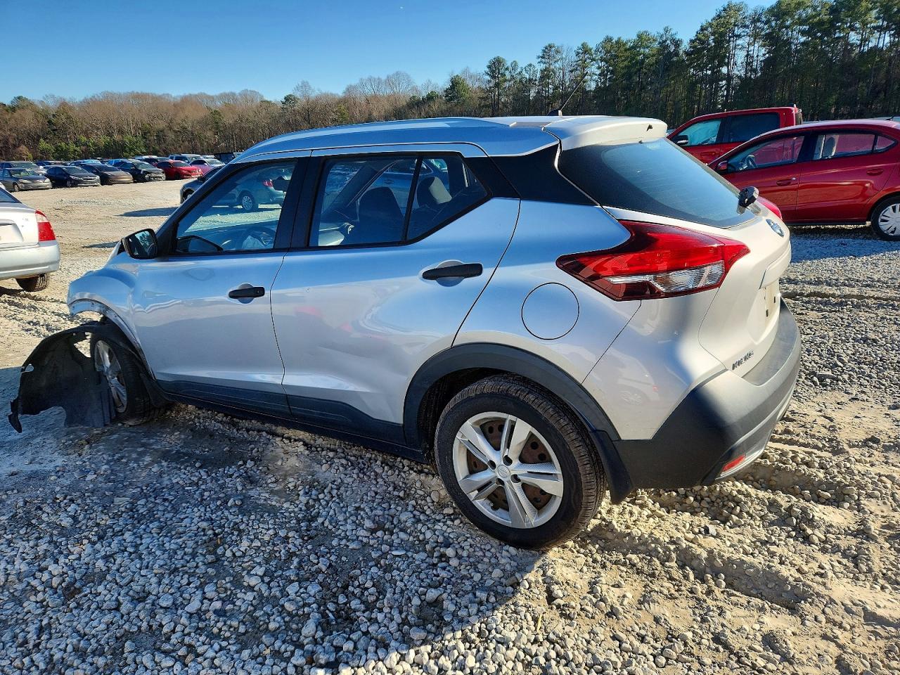 Nissan Kicks S
