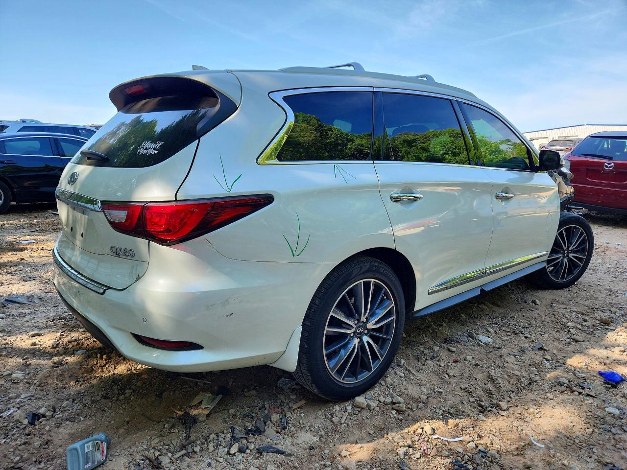 INFINITI Qx Base