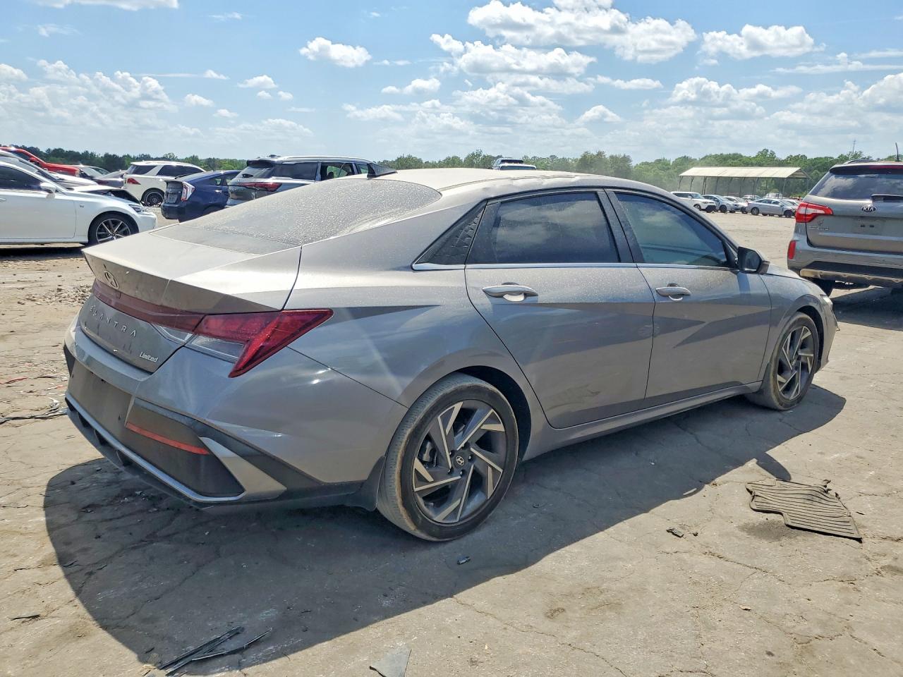 Hyundai ELANTRA Limited