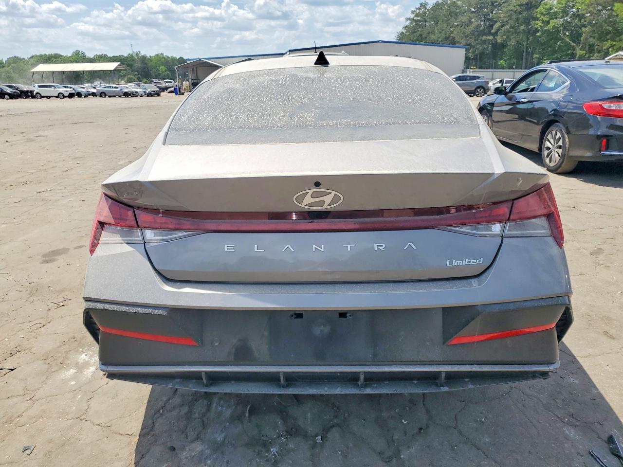 Hyundai ELANTRA Limited