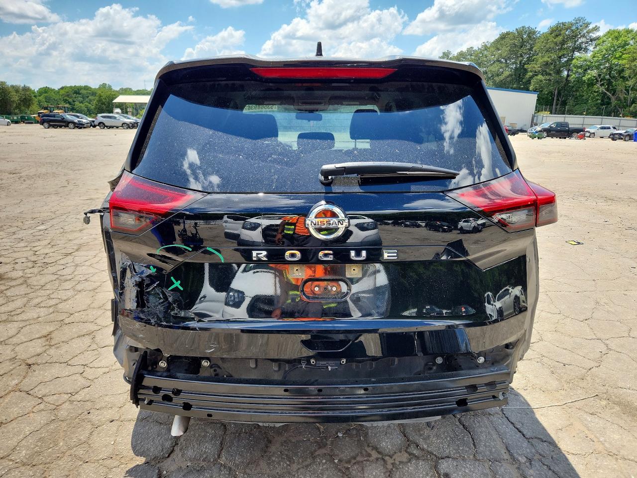 Nissan Rogue S