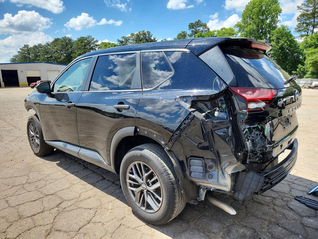 Nissan Rogue S